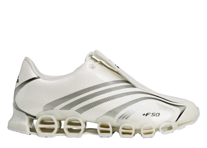 The Connection Between London and Tokyo Inspired This Triple