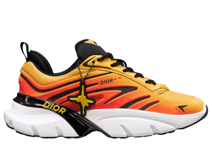【素敵なカラー♪】DIOR AND LEWIS HAMILTON スニーカー Lewis Hamilton x Dior Sneakers 2024 | SneakerNews.com