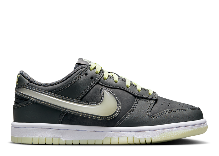 Nike Dunk Low Halloween Glow in the Dark (2024) (GS) - HQ3569-068 Release  Info