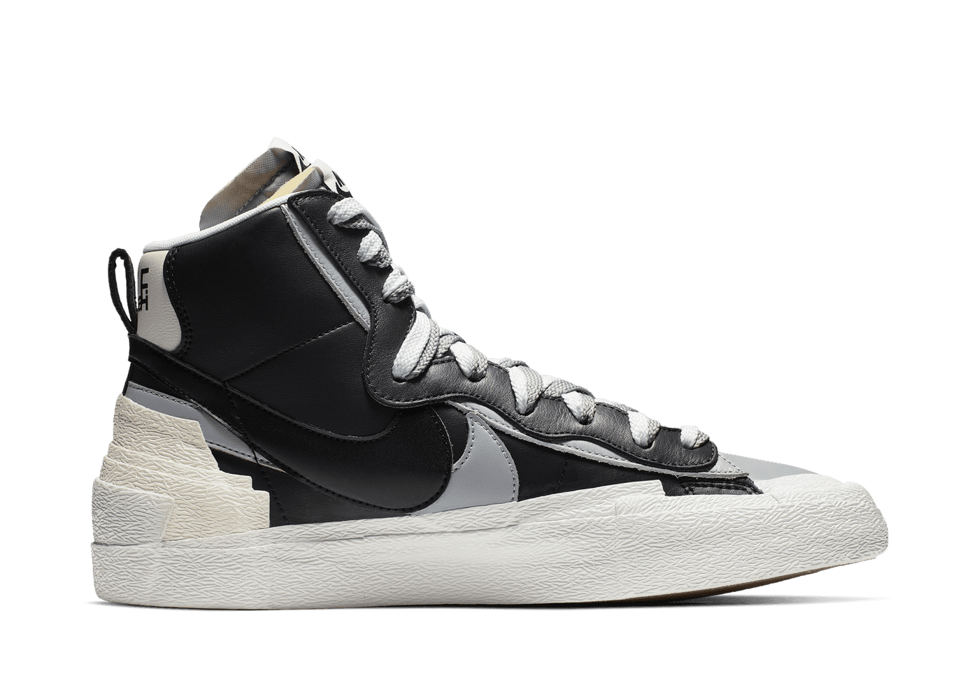 Nike sacai x Blazer Mid 